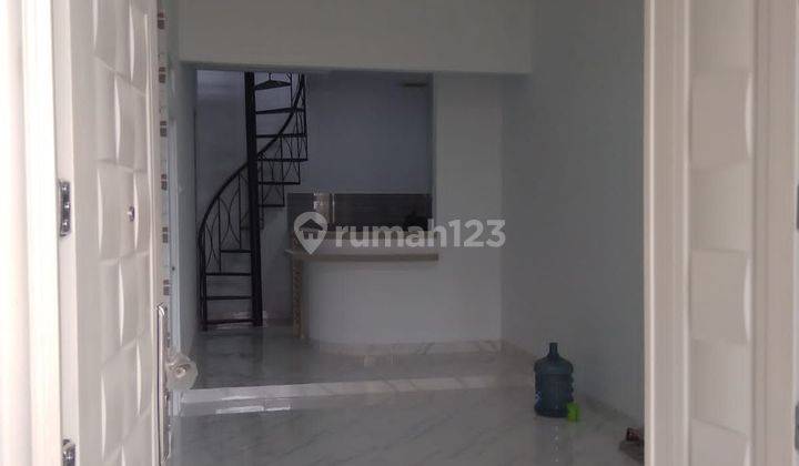 Rumah 1.5 lantai Sudah Renovasi di Cluster yunani banjar wijaya  2