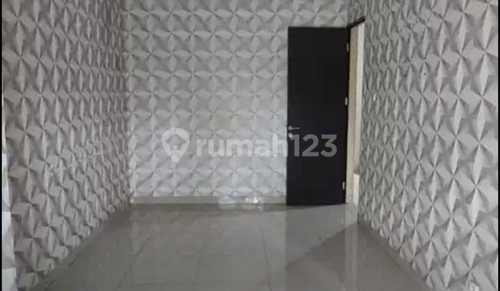 Dijual Rumah 2 Lantai Siap Huni Cluster Taman Golf Modernland 2