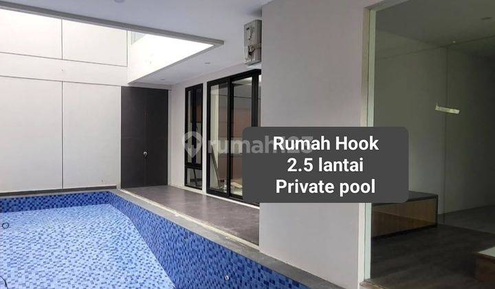 Rumah 2.5 Lantai Hook Siap Huni American Classic Sutera Amarylis  1