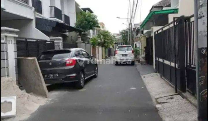 Rumah 2.5 Lantai Bagus Siap Huni Tebet Utara  2