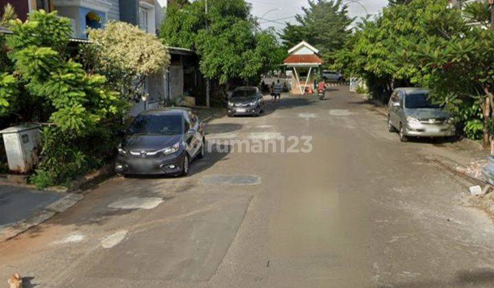 Rumah 2 Lantai Siap Pakai Shm Di Taman Royal Cipondoh  2