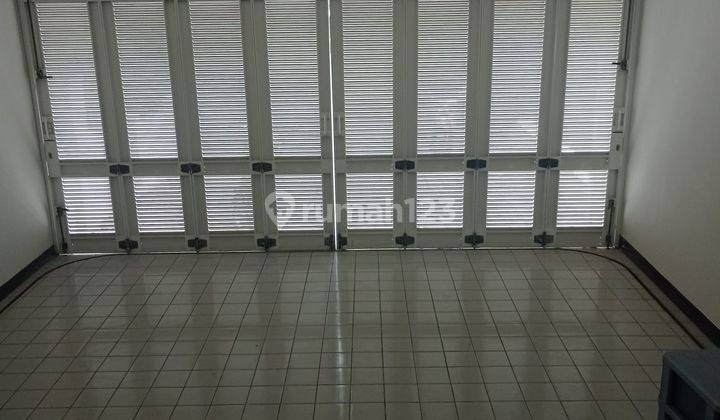 Rumah Modern Klasik Terawat di Tatar Pitaloka Kota Baru Parahyangan Full Furnished