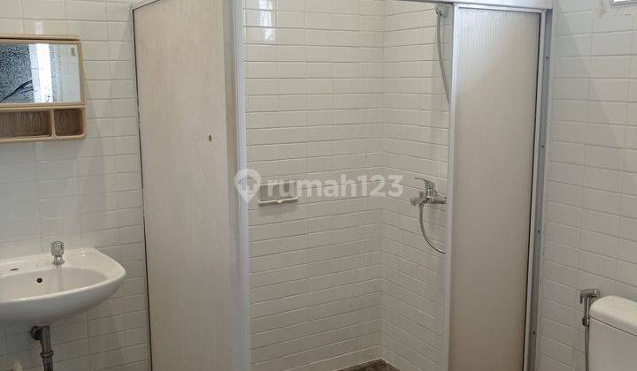 Rumah Modern Klasik Terawat di Tatar Pitaloka Kota Baru Parahyangan Full Furnished