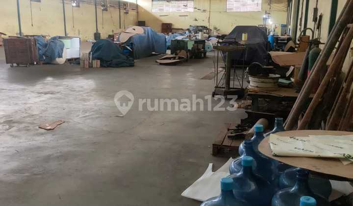 Gudang di Kawasan Pasar Rebo, Jakarta Timur 2