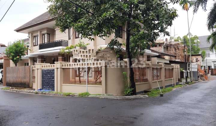 Rumah di Pondok Indah, Jakarta Selatan