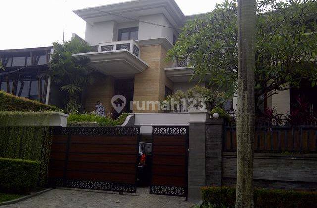 Rumah Langsung Huni di Kawasan Kebayoran Baru Dekat Senayan 1