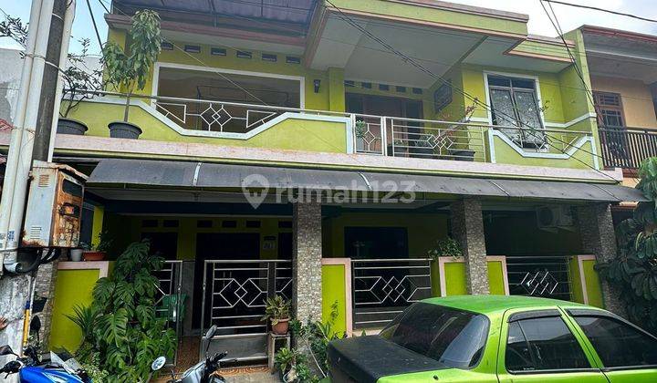 Rumah Bagus di Kawasan Kramat Jati, Jakarta Timur 1