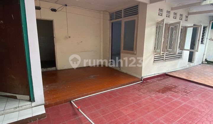 Rumah di Kawasan Kebayoran Baru Area Gandaria, Jakarta Selatan 2