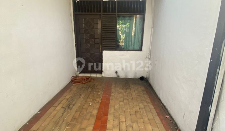 Rumah Hunian di Komplek Depsos 2