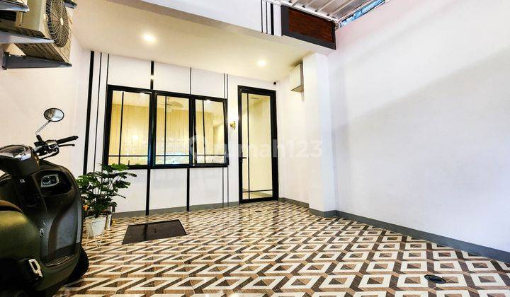 Kost Premium di Kawasan Tanjung Duren, Lokasi Strategis 2