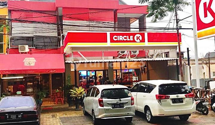 Ruang Usaha di Kawasan Senopati, Jakarta Selatan Ruang Usaha di Kawasan Senopati, Jakarta Selatan