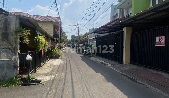 Rumah Hunian di Kawasan Kebayoran Lama, Jakarta Selatan 2