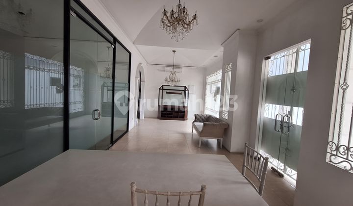 Rumah DiSewakan di Kawasan Strategis Kebayoran Baru, Jakarta Selatan 2