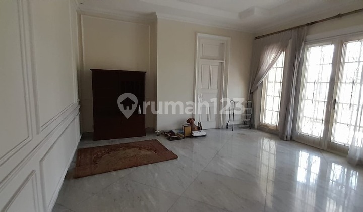 Rumah Hunian di Kawasan Permata Hijau, Jakarta Selatan 2