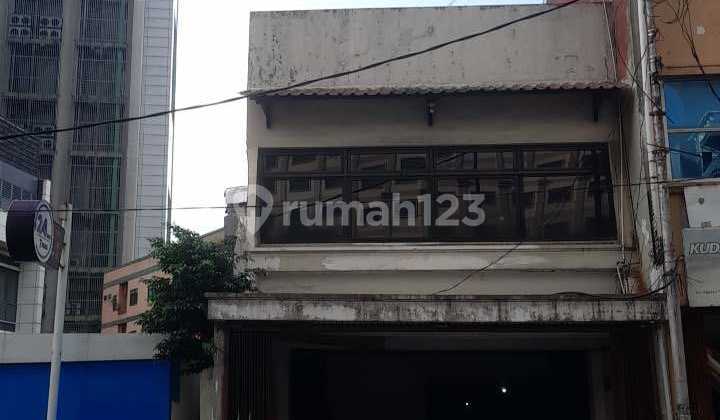 Commercial Shop House in Tendean Area, South Jakarta Commercial Shop House in Tendean Area, South Jakarta