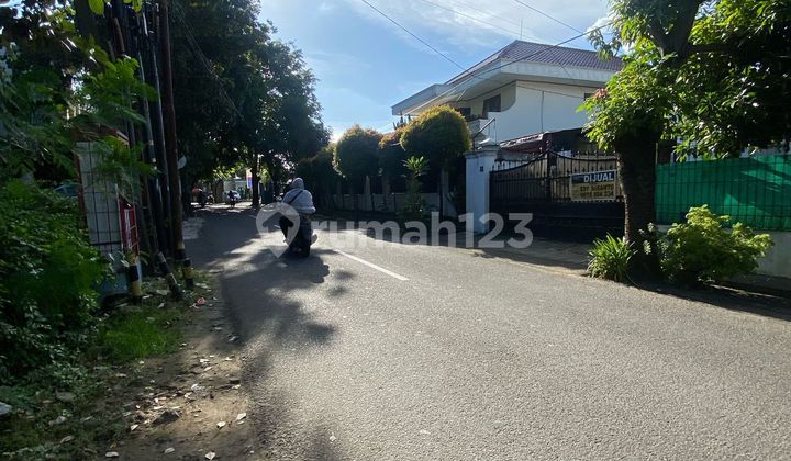 Ready-to-Occupy House in Petukangan Area, South Jakarta 2