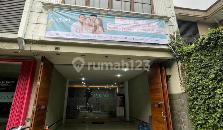 Ruko Komersial di Kawasan Mayestik Kebayoran Baru