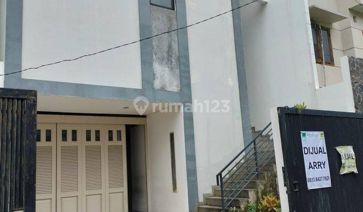 Rumah Siap Huni di Kawasan Senayan, Jakarta Selatan 1