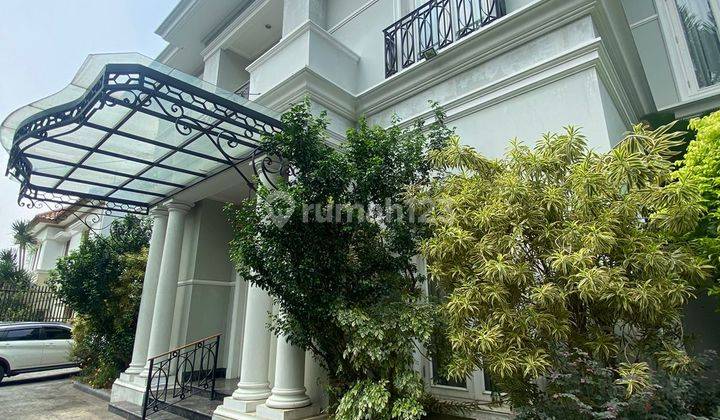 Rumah Modern Kolonial di Kebayoran Baru, Jakarta Selatan 1