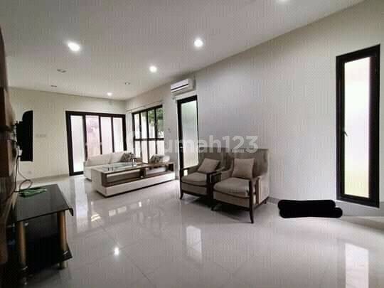 Dijual Rumah 3 Lantai Dengan View Pegunungan Di Sentul City 2