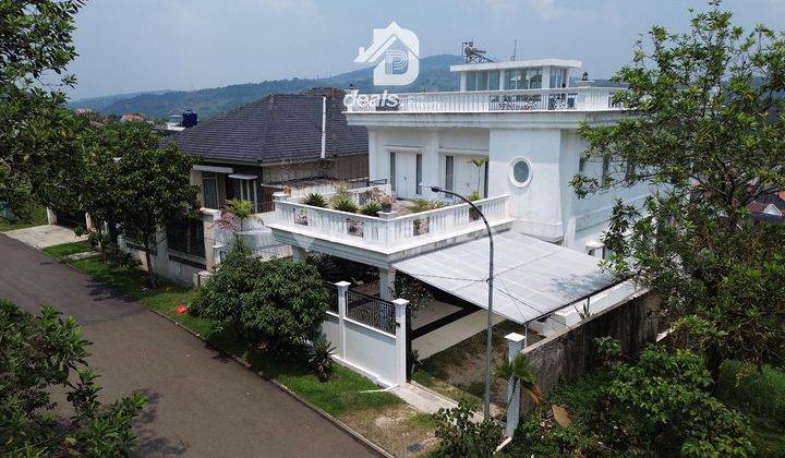 DIJUAL Rumah 3 Lantai Nuansa Villa Dengan View Lepas Gunung Pancar 2