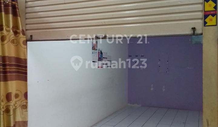 Ground Floor Kiosk at ITC Cempaka Mas Strategic Location