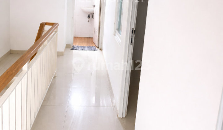 Rumah 2 Lantai Kelapa Gading 4 KT 3 KM Lokasi Strategis Dekat Mal