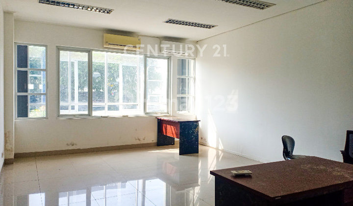 Tiga Ruko Gandeng Di Pemuda Raya Rawamangun