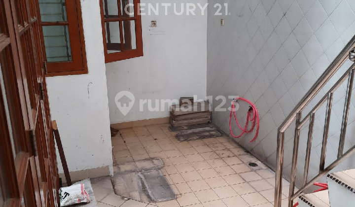 Rumah 2 Lantai Kelapa Gading Pelangi Merah LT 128 LB 225 SHM Nego 2