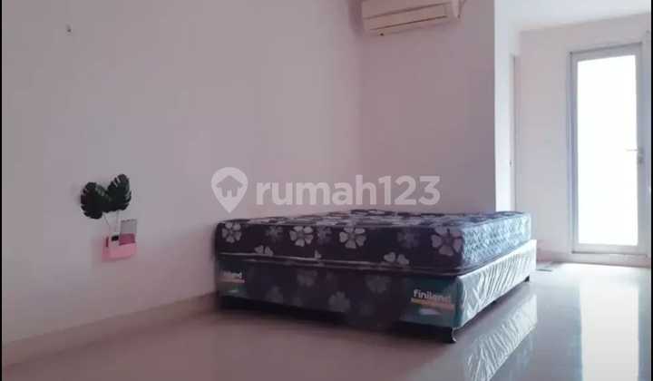 Apartemen Oak Tower Tipe Studio Semi Furnished