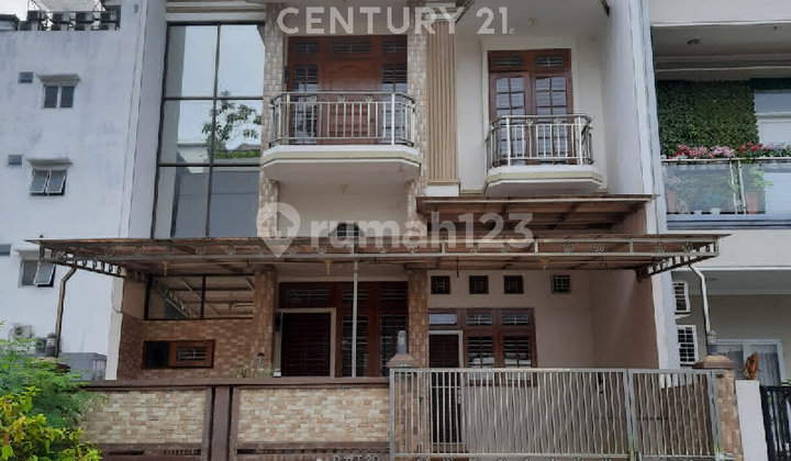 Rumah 2 Lantai Kelapa Gading Pelangi Merah LT 128 LB 225 SHM Nego 1