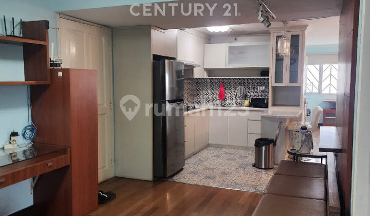 Apartemen Luas dan Lokasi Strategis. Full Furnished di Klp Gdng