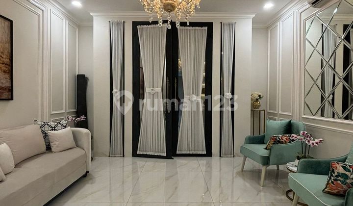 Rumah Mewah Bsd Full Furnished dengan Swimming Pool Rumah Mewah Bsd Full Furnished dengan Swimming Pool