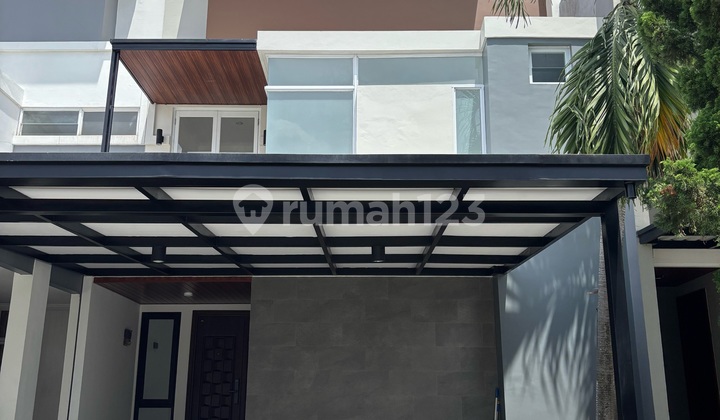 Ready-to-Occupy House in BSD Near Aeon Mall, Already SHM, Eligible for KPR Ready-to-Occupy House in BSD Near Aeon Mall, Already SHM, Eligible for KPR