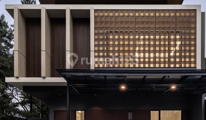 Rumah Bangunan Mandiri Brand New Bergaya Tropical Mewah Dekat Jakarta Nanyang Schoo Ipeka dan Acs Rumah Bangunan Mandiri Brand New Bergaya Tropical Mewah Dekat Jakarta Nanyang Schoo Ipeka dan Acs