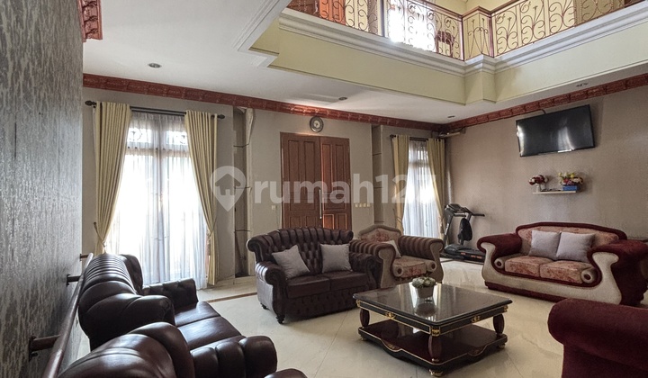 Rumah Mewah di Villa Inti Persada Pamulang