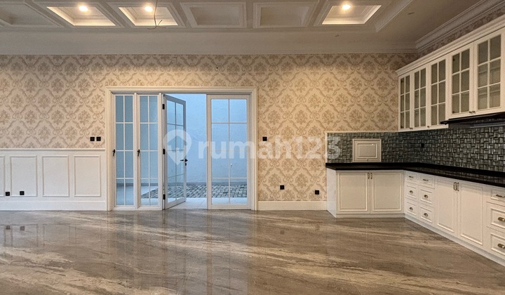 Bangunan Mandir American Classic Mewah Ada Attic Room 5 Menit ke Tol Aeon Bsd