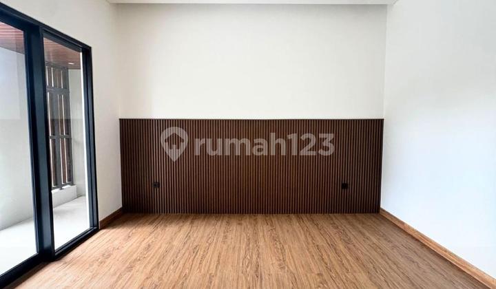Rumah Brand New Cantik Siap Huni Sudah Ada Dry Kitchen dan Wet Kitchen 2