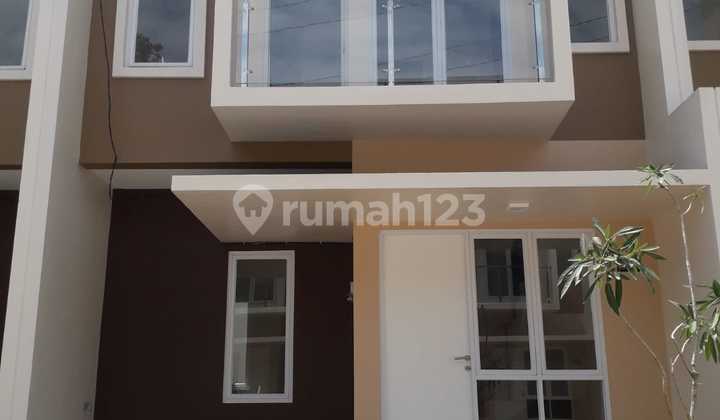 Rumah murah 2 lantai siap huni lokasi strategis nyaman dan damai  4