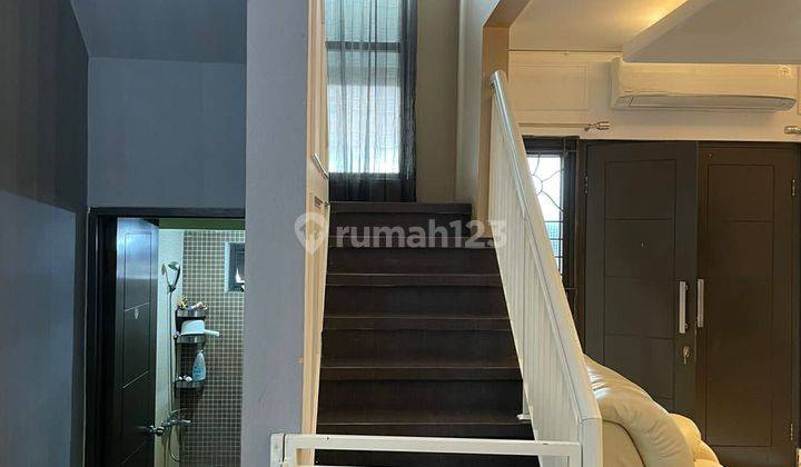 Rumah Siap Huni Raffles Hills Cibubur Kondisi Bagus 5