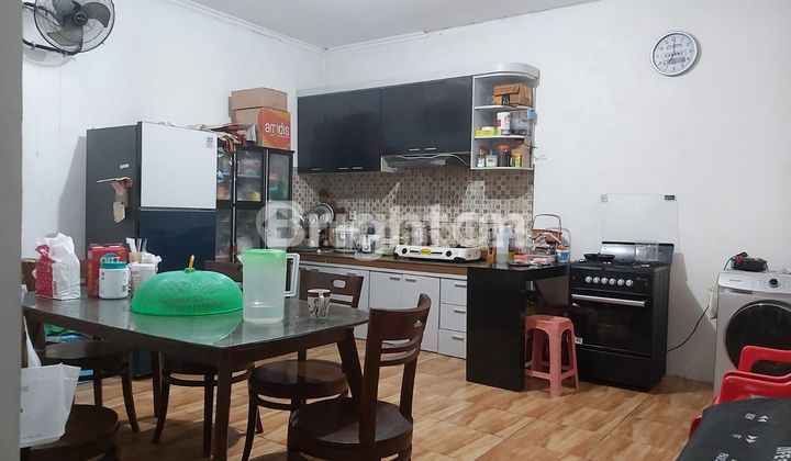 The house has been renovated, in good condition. Ready to occupy. Surya Asri 2. Jumputrejo. Sukodono. 2