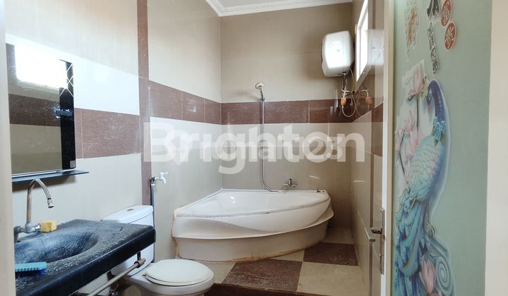 RUMAH 2 LANTAI SIAP HUNI TENGAH KOTA SIDOARJO DEKAT GOR, TOL, MALL, RS, PERTOKOAN 2