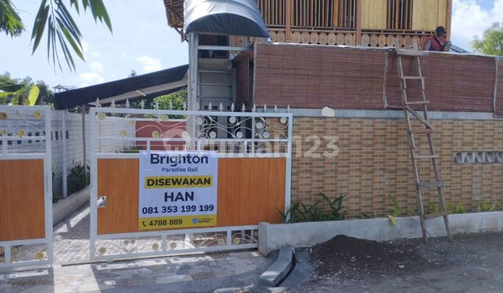 Classic Wooden Style East-Facing 2-Story Villa with 3 Bedrooms in Jimbaran