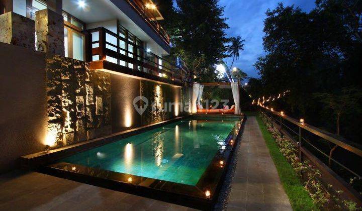 Sewa Villa 6 Kamar Fully Furnished Mewah Nyaman Gatsu Timur 2