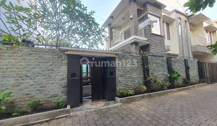 Sewa Rumah Style Villa Siap Huni 3 Kt Full Furnisehd Pemogan  1