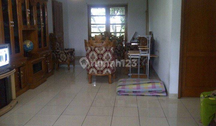 Jual Rumah Furnished 2 Lantai Siap Huni 3+1 Kamar Kerobokan 9