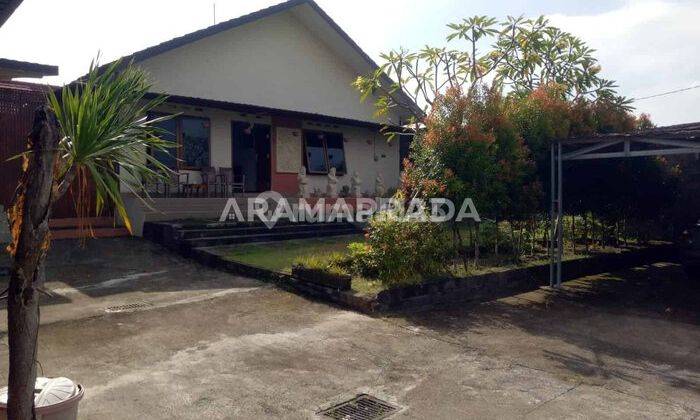 Sewa Rumah Ubung 5+1 Kamar Halaman Luas Parkir 10 Mobil 1