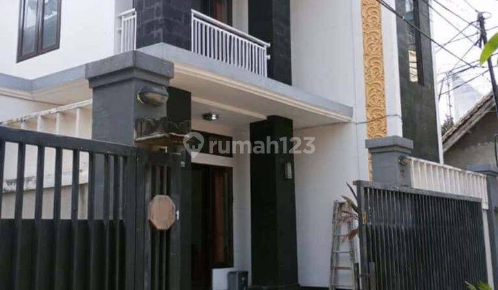 Jual Rumah Semi Villa 2 Lantai Full Furnished Jalan Raya Tuban Dekat Bandara 1