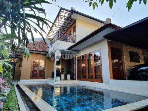 Selling Villa 2 Floors Jacuzzi Pool Balcony Spacious Parking Sanur Kauh 1