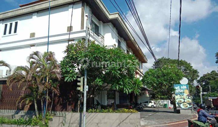 Selling Shophouse with Hook Position 3 Floors Gatot Subroto Timur Penatih Denpasar 2